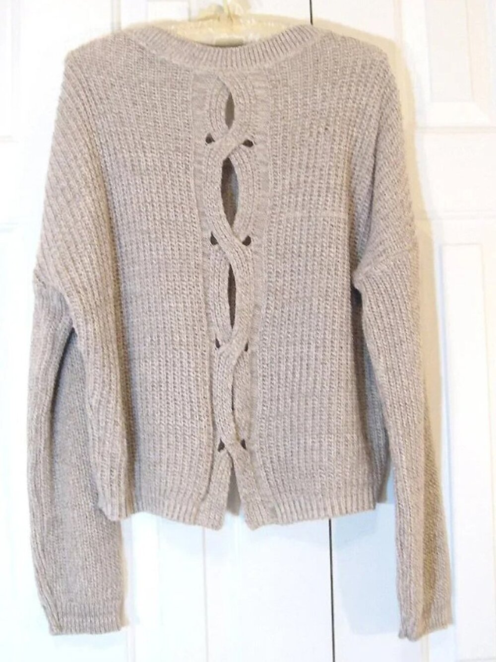 Express | Coastal Chic Keyhole Back Pullover Sweater - Picture 8 of 11